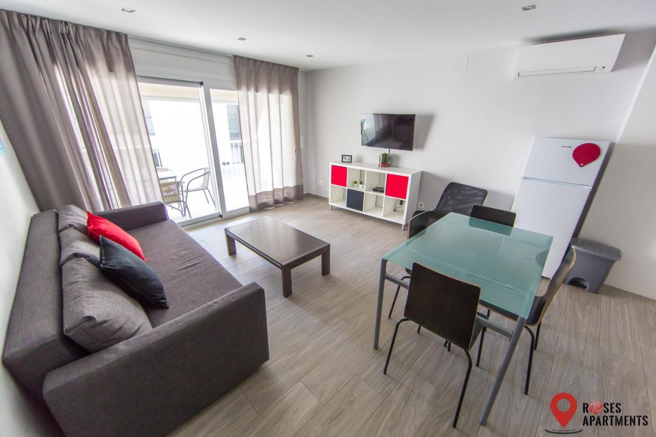 Roses Apartments 2 - Vista Mar Lateral 1Habitacion Ngoại thất bức ảnh