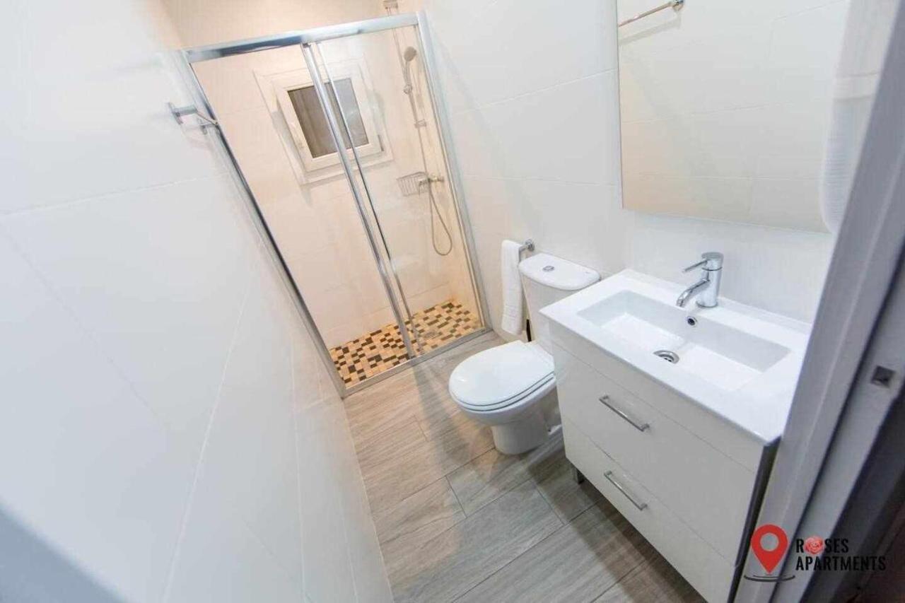 Roses Apartments 2 - Vista Mar Lateral 1Habitacion Ngoại thất bức ảnh